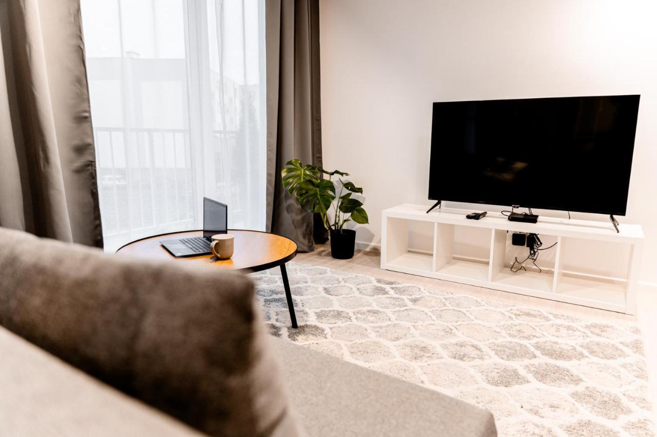 Hop & Lulu Premium Apartments โกเลนูฟ ภายนอก รูปภาพ