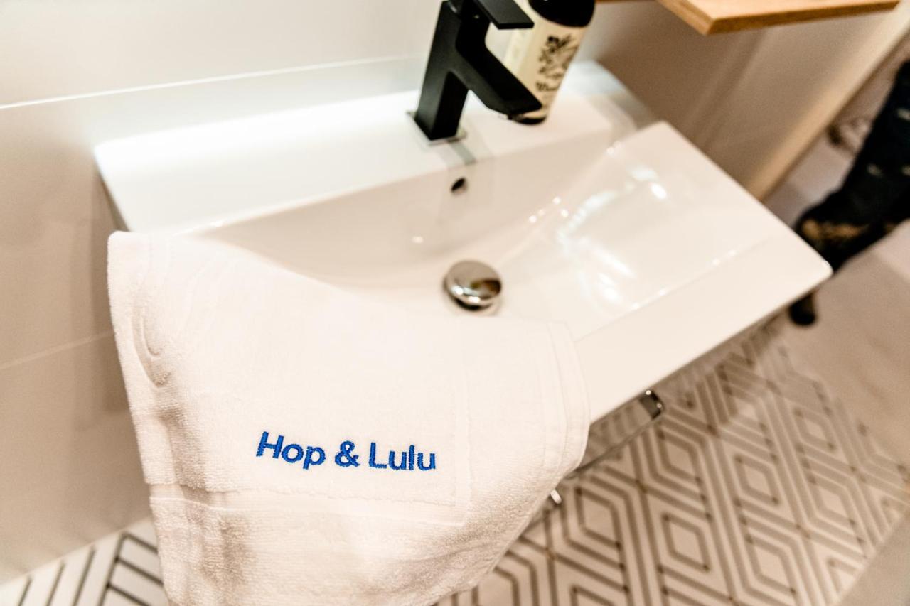 Hop & Lulu Premium Apartments โกเลนูฟ ภายนอก รูปภาพ