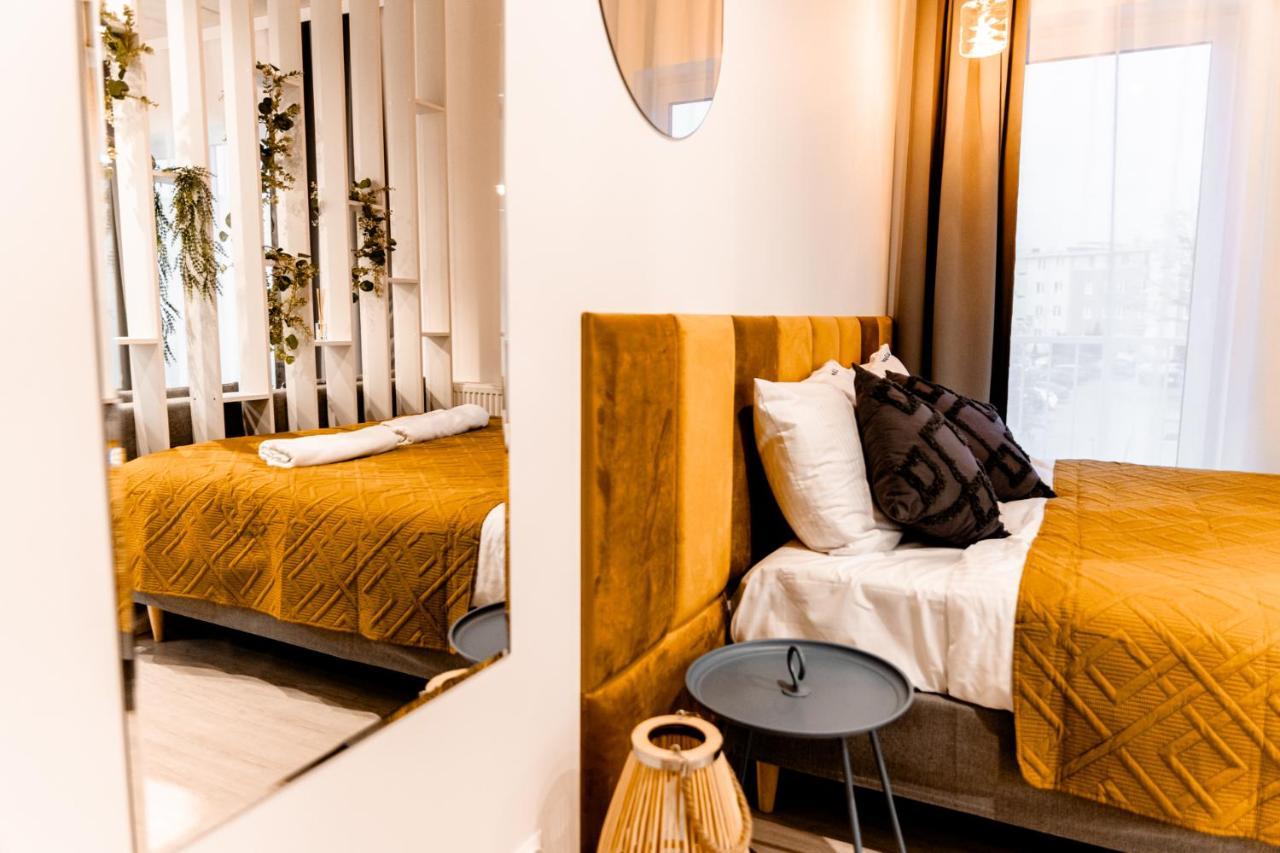 Hop & Lulu Premium Apartments โกเลนูฟ ภายนอก รูปภาพ